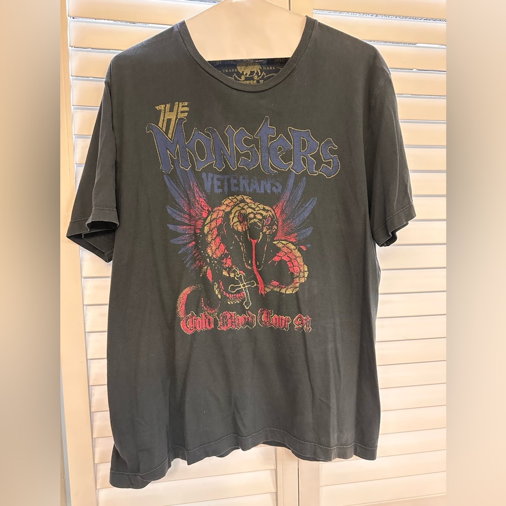 Monsters Veterans Graphic T-shirt GOLD BLOND TOUR 91